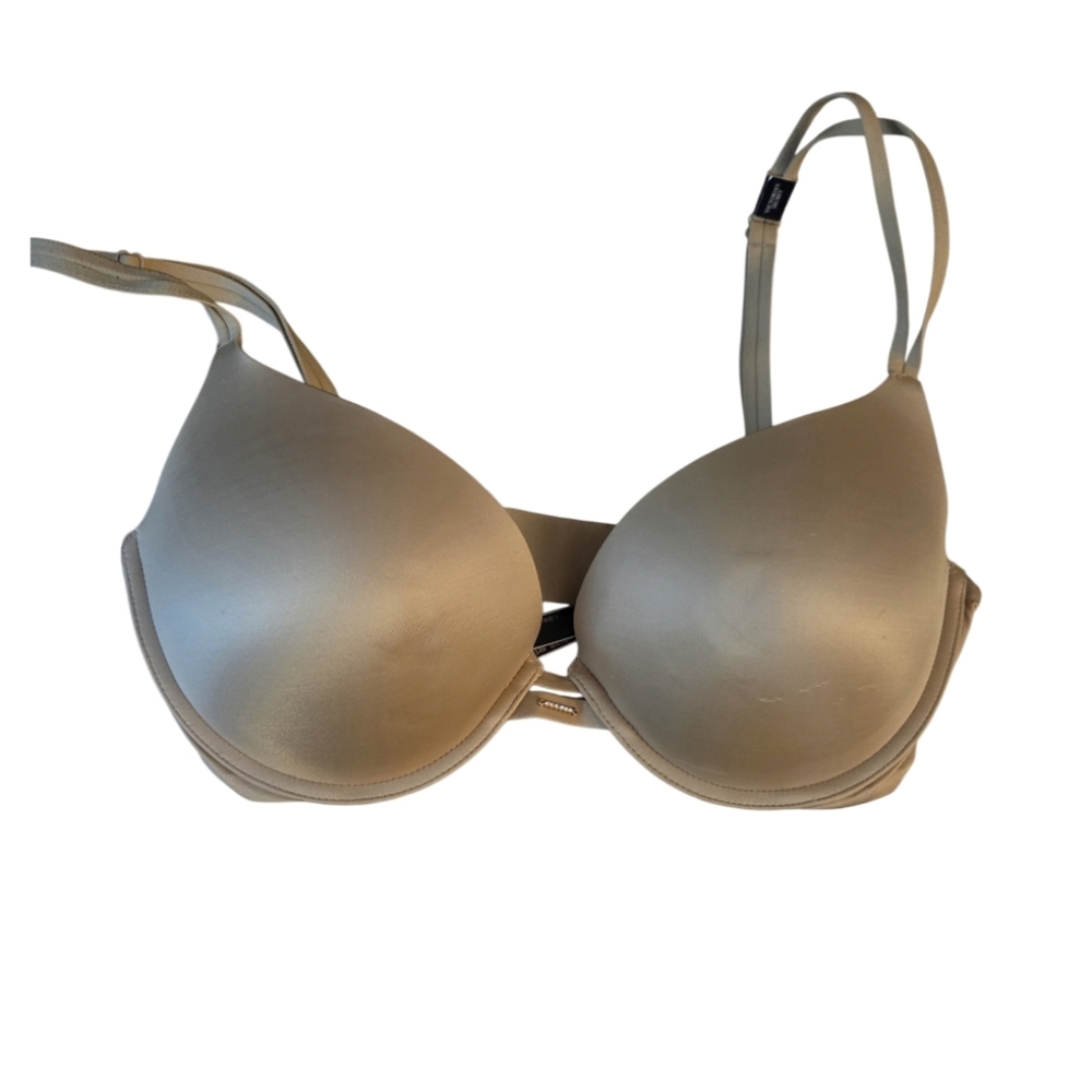 NWT Victorias Secret Nude Push Up Bra 34 DD